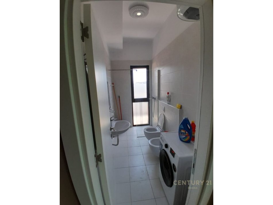 Tirane, jepet me qera apartament 2+1 Kati 7, 104 m² 550 € (Kthesa e Kamzës, Tiranë)