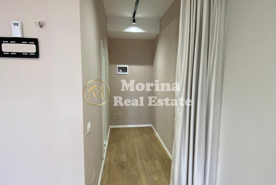 Tirane, jepet me qera dyqan Kati 0, 29 m² 290 € (Kompleksi Mangalem 21)