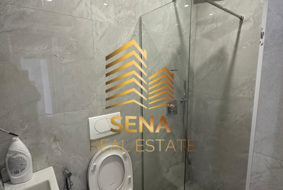 Tirane, jepet me qera apartament 1+1+Ballkon Kati 2, 55 m² 500 € (Rruga Riza Cerova)
