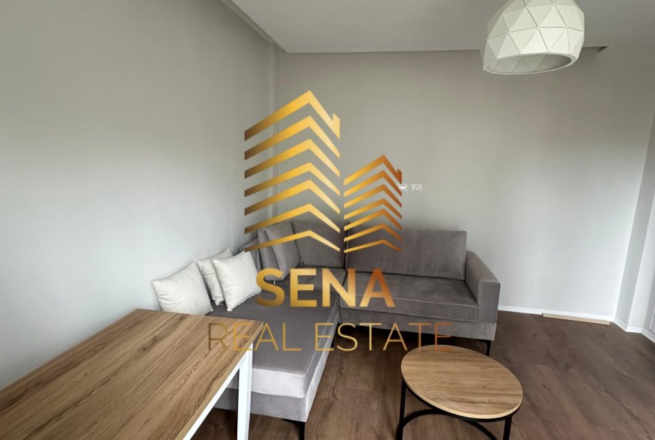 Tirane, jepet me qera apartament 1+1+Ballkon Kati 2, 55 m² 500 € (Rruga Riza Cerova)
