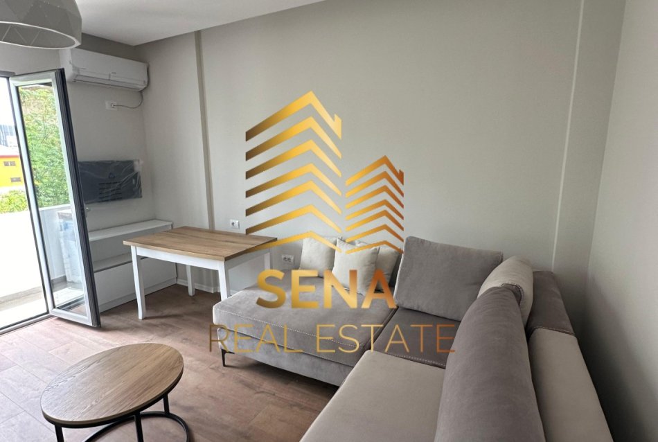 Tirane, jepet me qera apartament 1+1+Ballkon Kati 2, 55 m² 500 € (Rruga Riza Cerova)
