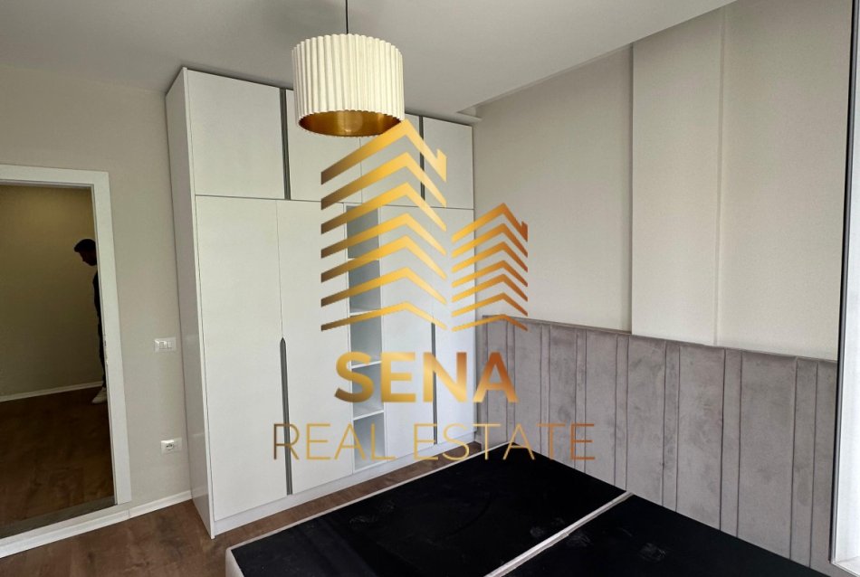Tirane, jepet me qera apartament 1+1+Ballkon Kati 2, 55 m² 500 € (Rruga Riza Cerova)