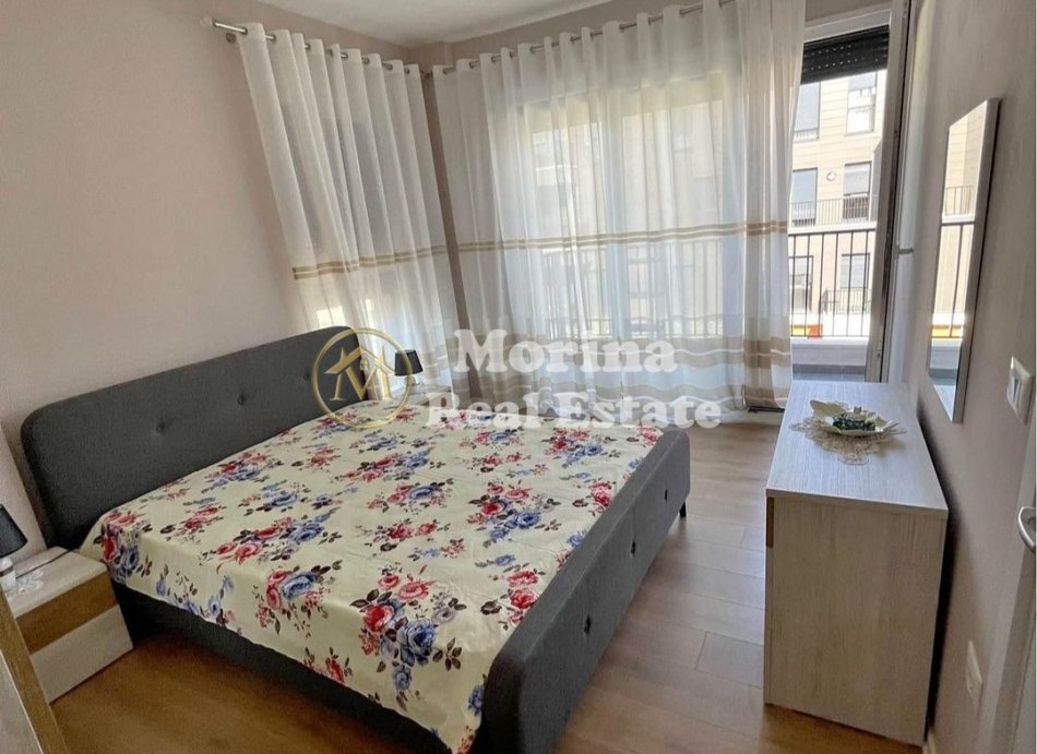 Tirane, jepet me qera apartament 2+1 Kati 8, 92 m² 700 € (Don Bosko)