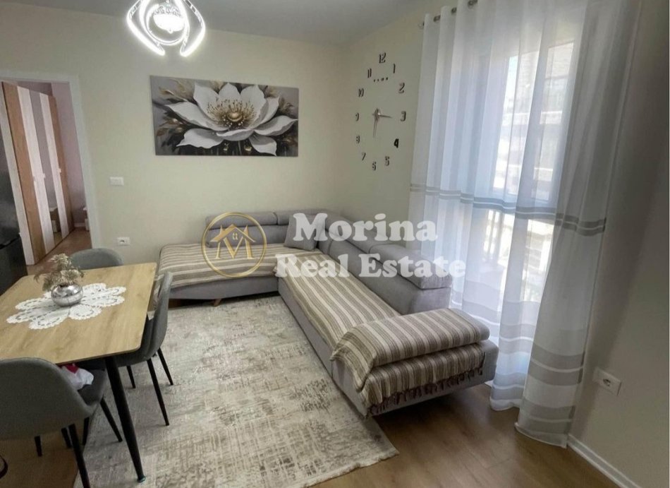 Tirane, jepet me qera apartament 2+1 Kati 8, 92 m² 700 € (Don Bosko)