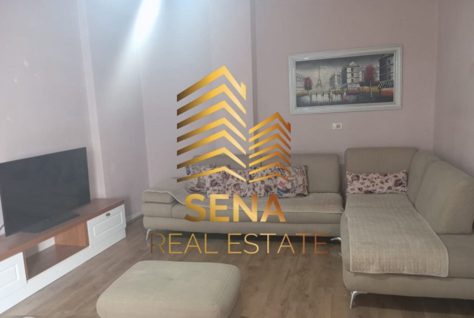 Tirane, shitet apartament 2+1+Ballkon Kati 7, 118 m² 120.000 € (Rruga Loni Ligori)