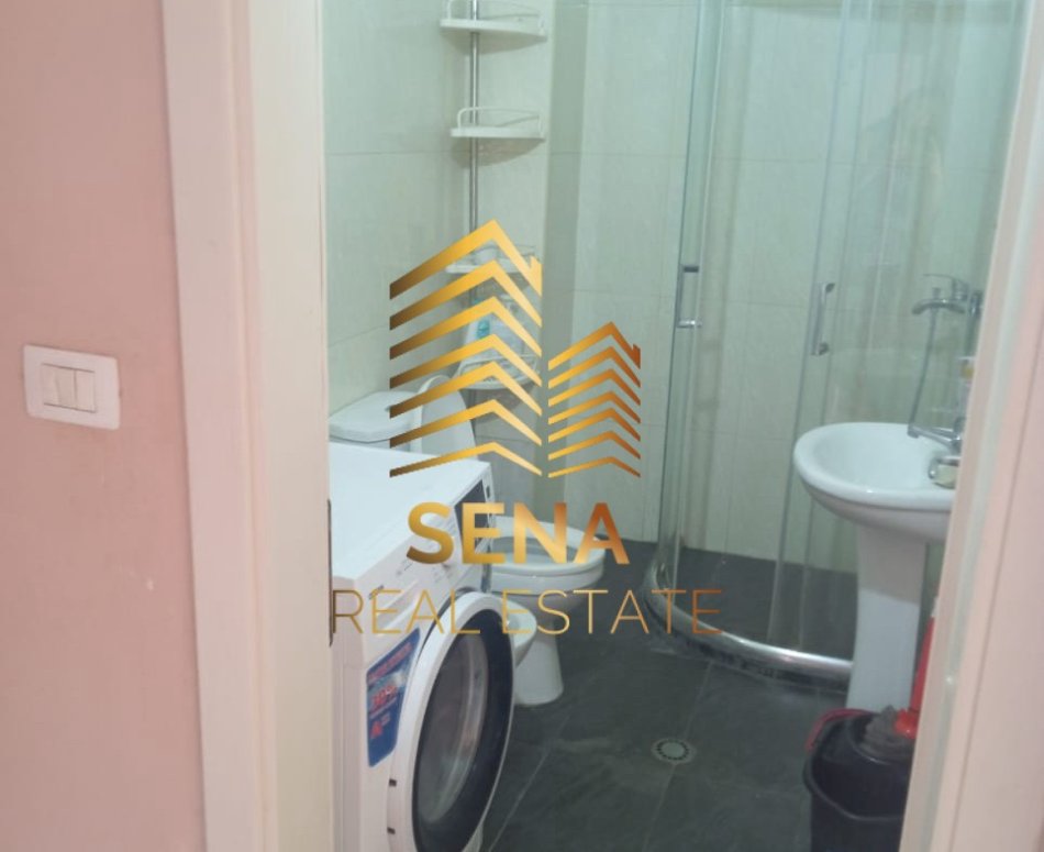 Tirane, shitet apartament 2+1+Ballkon Kati 7, 118 m² 120.000 € (Rruga Loni Ligori)