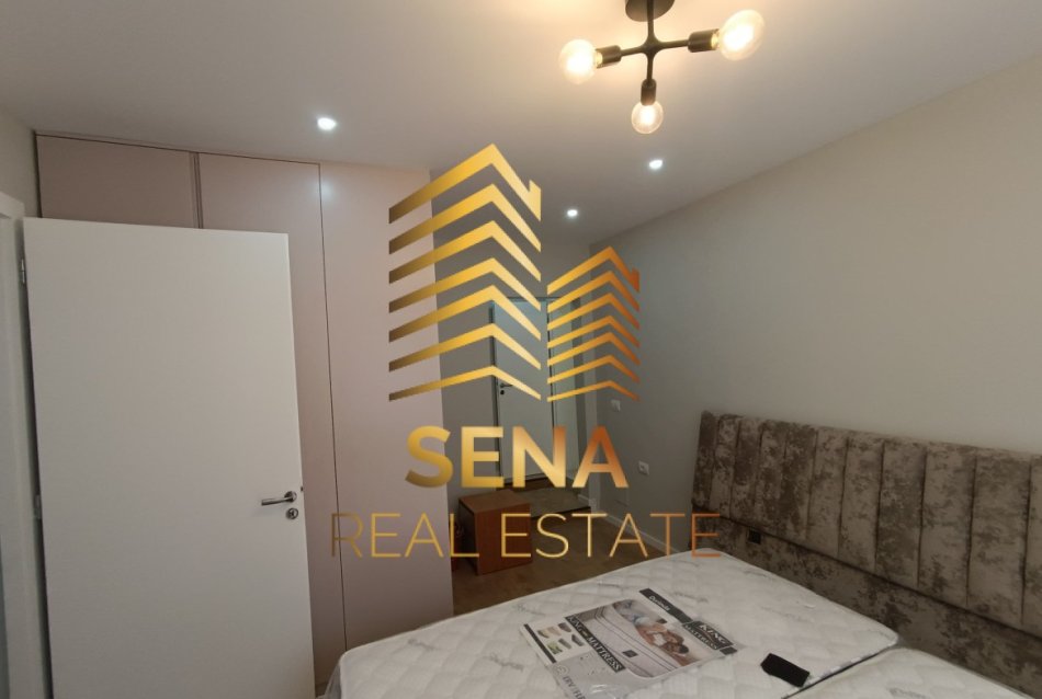 Tirane, jepet me qera apartament 1+1 Kati 4, 55 m² 500 € (Rruga Mylym Shyri)