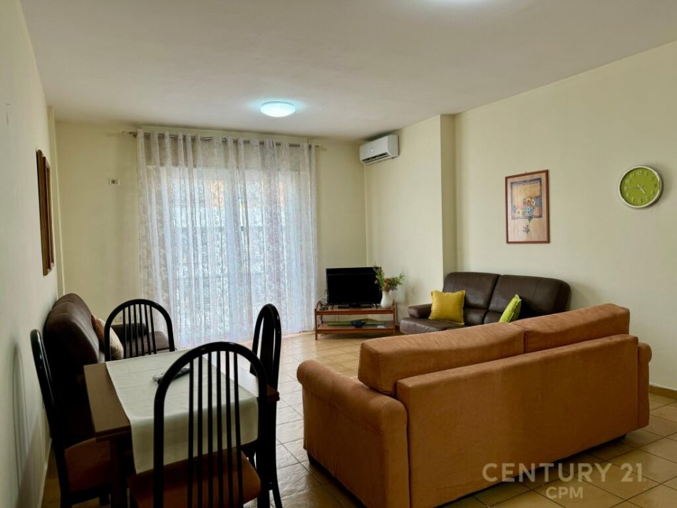Tirane, jepet me qera apartament 2+1 Kati 7, 115 m² 550 € ( Rruga &quot;Hoxha Tahsim&quot;, Tirana, Albania)