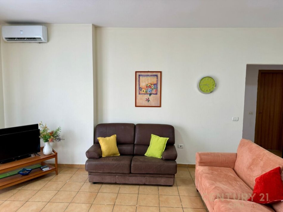 Tirane, jepet me qera apartament 2+1 Kati 7, 115 m² 550 € ( Rruga &quot;Hoxha Tahsim&quot;, Tirana, Albania)