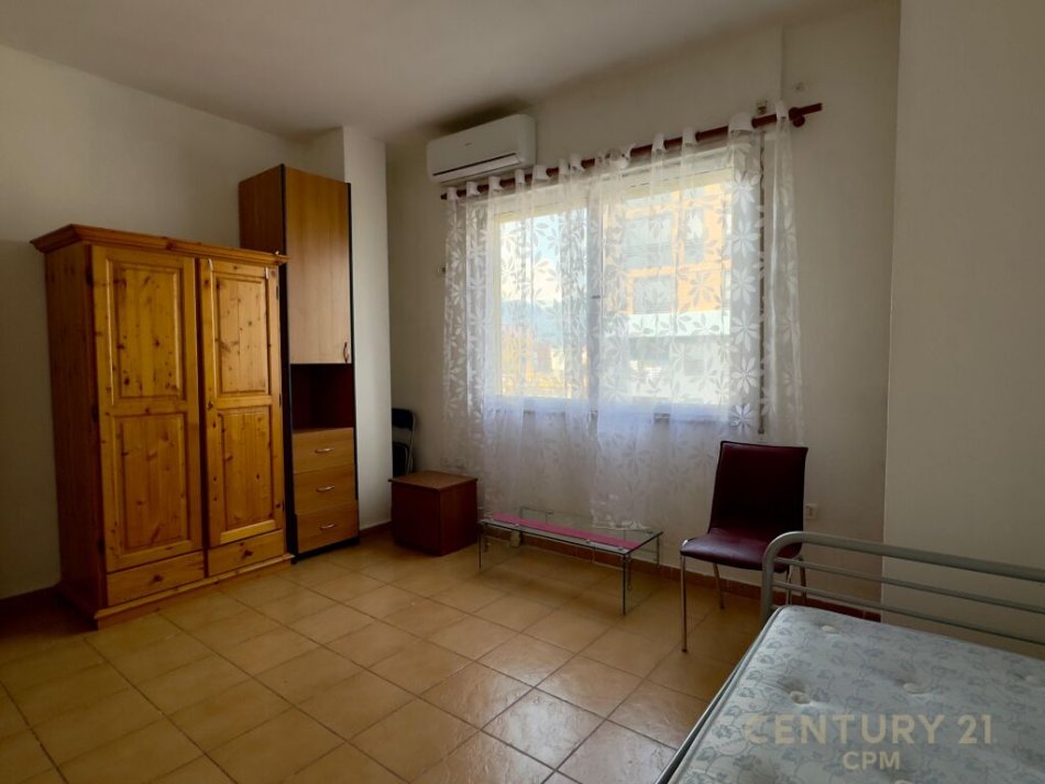 Tirane, jepet me qera apartament 2+1 Kati 7, 115 m² 550 € ( Rruga &quot;Hoxha Tahsim&quot;, Tirana, Albania)
