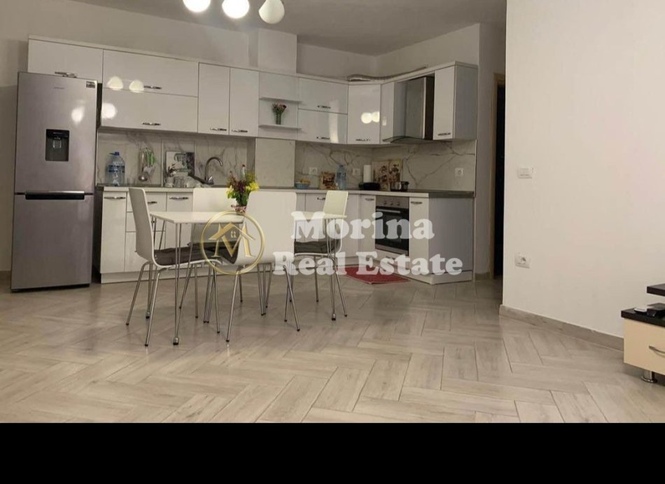 Tirane, jepet me qera apartament 2+1 Kati 2, 75 m² 500 € (Kopshti Botanik/Liqeni)