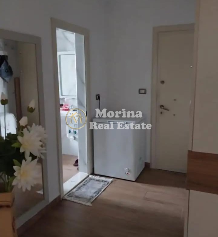 Tirane, shitet apartament 2+1 Kati 4, 68 m² 88.000 € (Yzberisht/Kombinat)