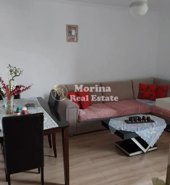 Tirane, shitet apartament 2+1 Kati 4, 68 m² 88.000 € (Yzberisht/Kombinat)
