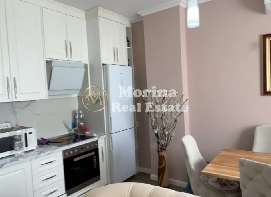 Tirane, shitet apartament 1+1 Kati 2, 76 m² 95.000 € (Fresk /Rezidenca Jaho-Arredim Luxury)