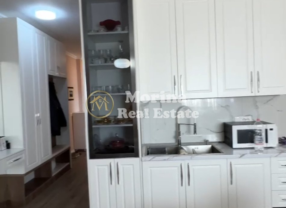 Tirane, shitet apartament 1+1 Kati 2, 76 m² 95.000 € (Fresk /Rezidenca Jaho-Arredim Luxury)