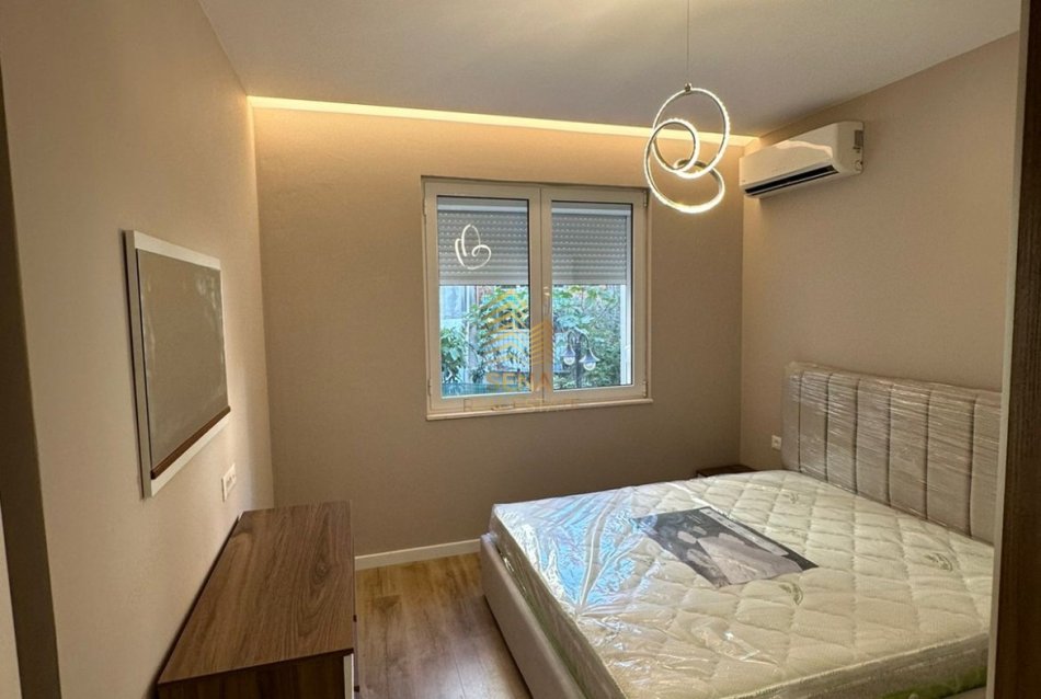 Tirane, shitet apartament 2+1 Kati 1, 71 m² 147.000 € (Rruga e Dibres)
