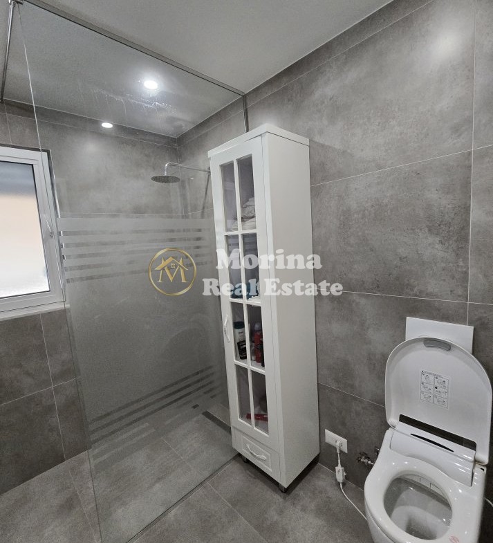 Tirane, shitet apartament 2+1 Kati 3, 93 m² 250.000 € (Blloku)