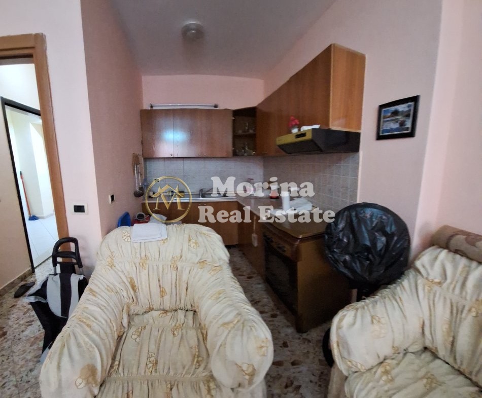 Tirane, shitet apartament 1+1 Kati 4, 56 m²146000 € (Rruga Elbasanit)