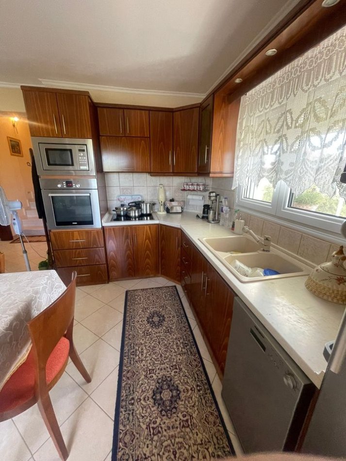 Greqi shitet Vile 3 Katshe 242 m² 420.000€
