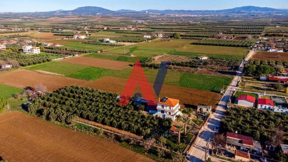 Greqi shitet Vile 3 Katshe 242 m² 420.000€