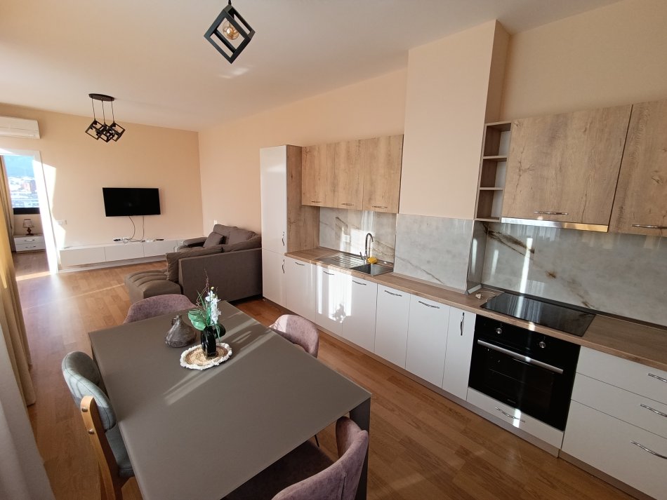 Tirane, jepet me qera apartament 1+1+Ballkon Kati 9, 1 m² 500 € (Tek ura Kristal center mundesi dhe per Airbnb)