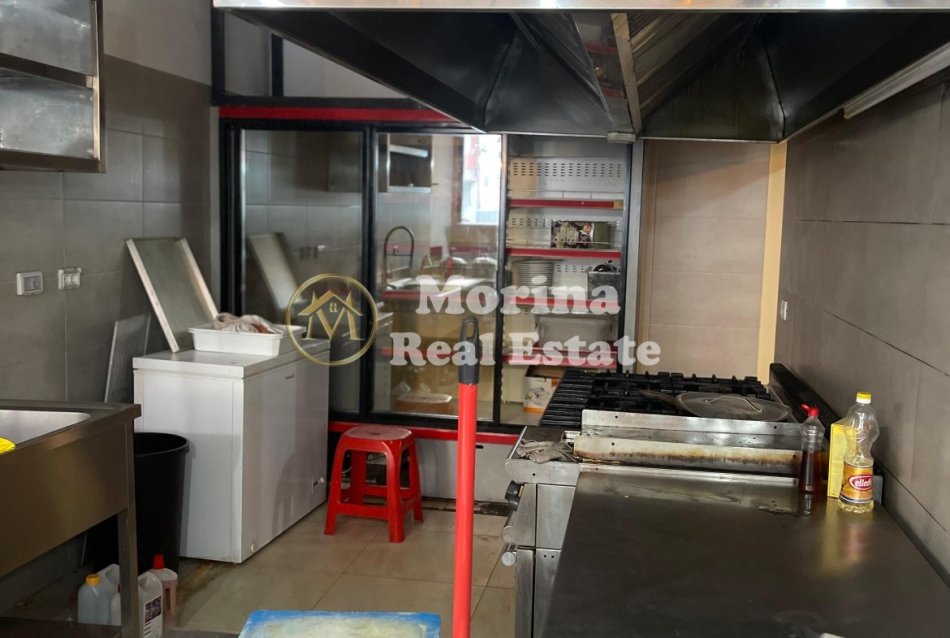 Tirane, jepet me qera ambjent biznesi Kati 0, 100 m² 700 € (Kongresi Manastirit)
