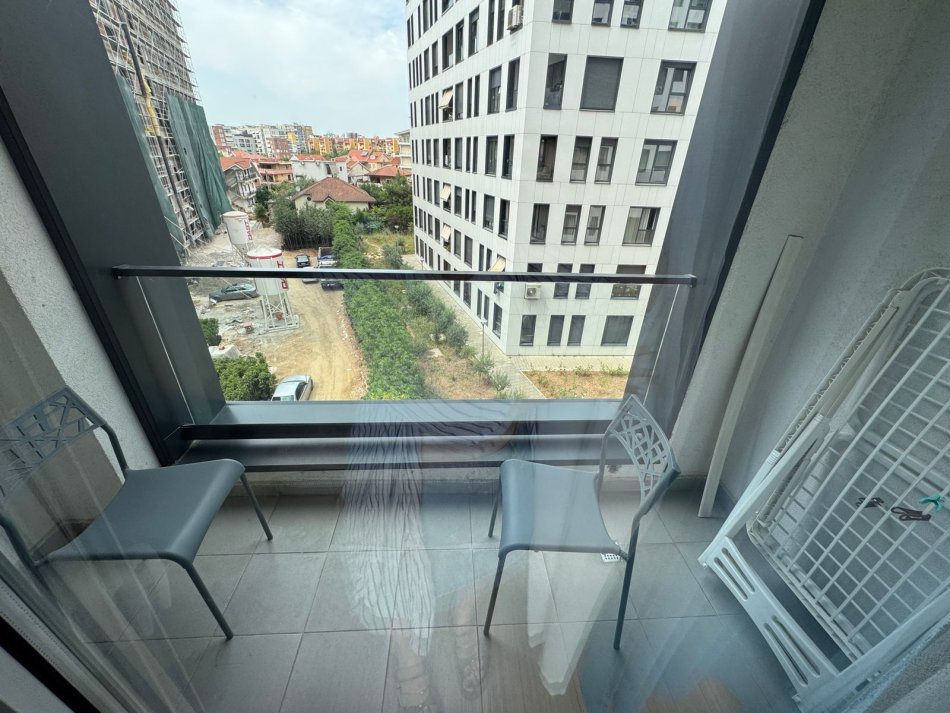 Tirane, jepet me qera apartament 1+1+Ballkon Kati 3, 65 m² 550 € (Kompleksi Magnet pram 21 dhjetorit)