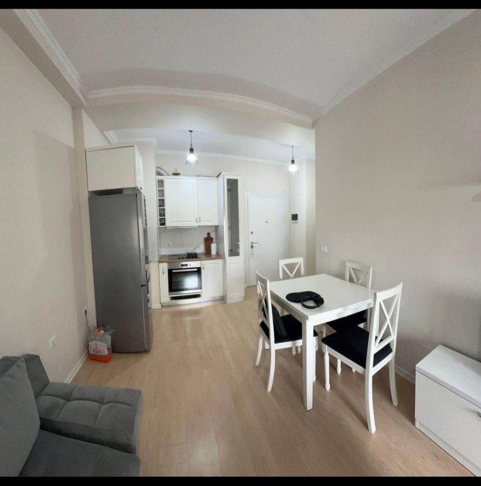 Tirane, jepet me qera apartament 1+1+Aneks+Ballkon Kati 3, 58 m² 550 € (Kompleksi Kontakt Pran 21 Dhjetori)