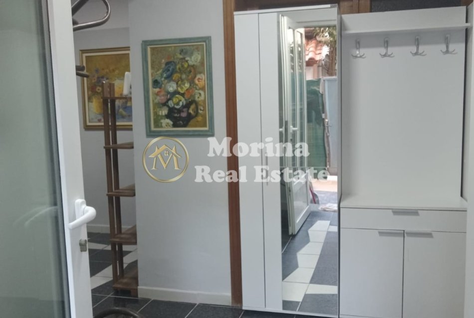 Tirane, jepet me qera apartament 1+1 Kati 1, 90 m² 600 € (21Dhjetori)