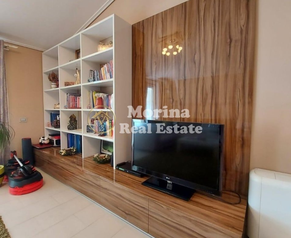 Tirane, shitet apartament 2+1 Kati 6, 145 m² 180.000 € (Fresku-Rruga Teleferikut)