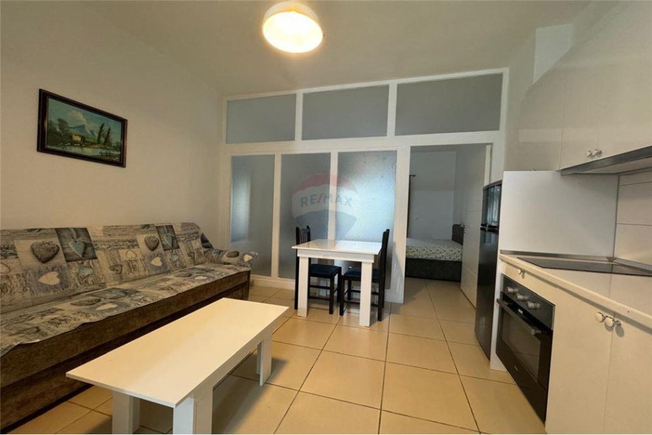 Tirane, jepet me qera apartament 1+1+Ballkon Kati 0, 48 m² 350 € (Kodra e Diellit)