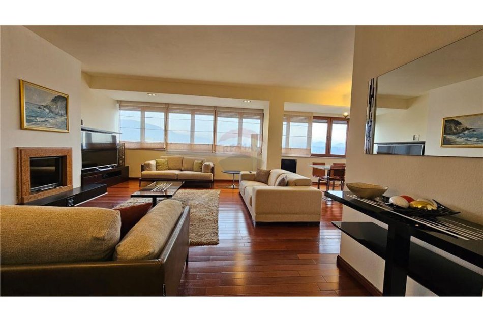 Tirane, shitet apartament+verande | Penthouse 3+1+Ballkon Kati 10, 286 m² 500.000 € (TopTani)