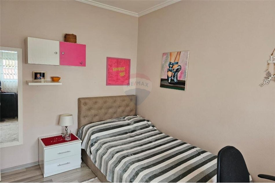 Tirane, shitet apartament 3+1+Ballkon Kati 3, 110 m² 195.000 € (Mihal Grameno)