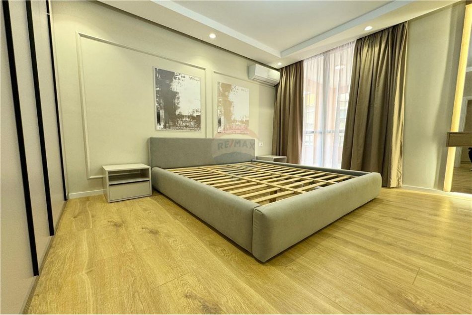 Tirane, shitet apartament 1+1 Kati 3, 64 m² 164.000 € (21 dhjetori)