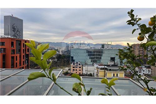 Tirane, shitet apartament+verande | Penthouse 3+1+Ballkon Kati 10, 286 m² 500.000 € (TopTani)