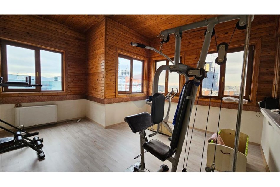 Tirane, shitet apartament+verande | Penthouse 3+1+Ballkon Kati 10, 286 m² 500.000 € (TopTani)