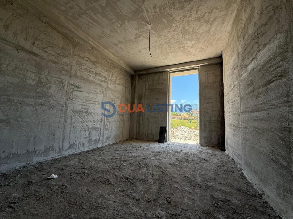 Tirane, shitet apartament 2+1+Ballkon Kati 0, 121 m² 279.100 € (Rezidenca Tulipan)