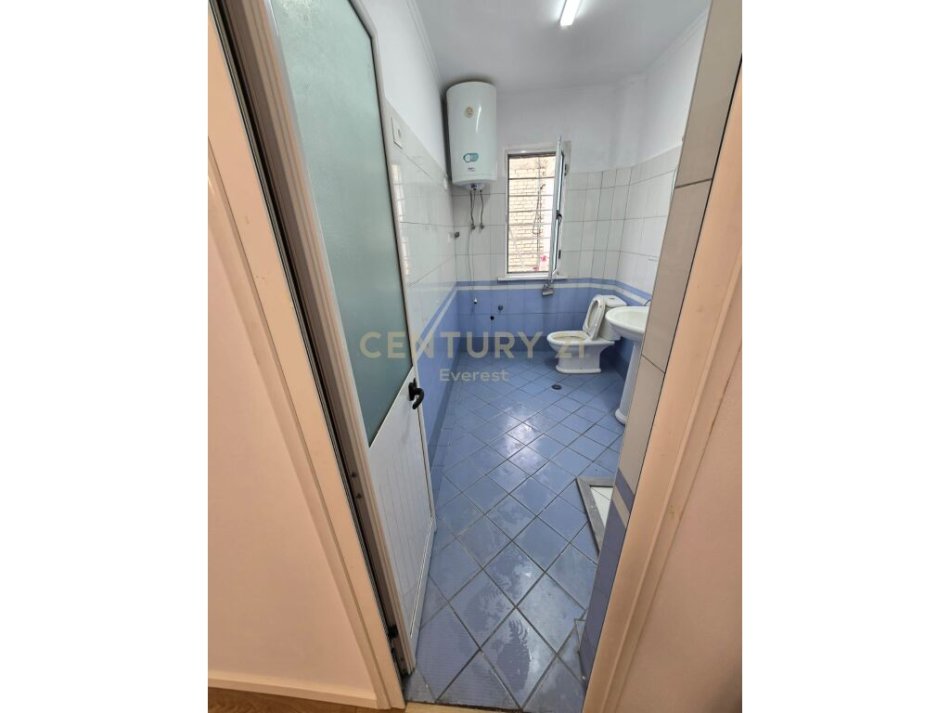 Tirane, shitet apartament 1+1 Kati 5, 52 m² 79.000 € (Ali Demi Tirana, Albania)