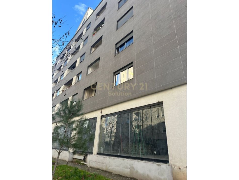 Tirane, shitet apartament Kati 3, 62 m² 125.000 € (21-Dhjetori Tirana Albania)