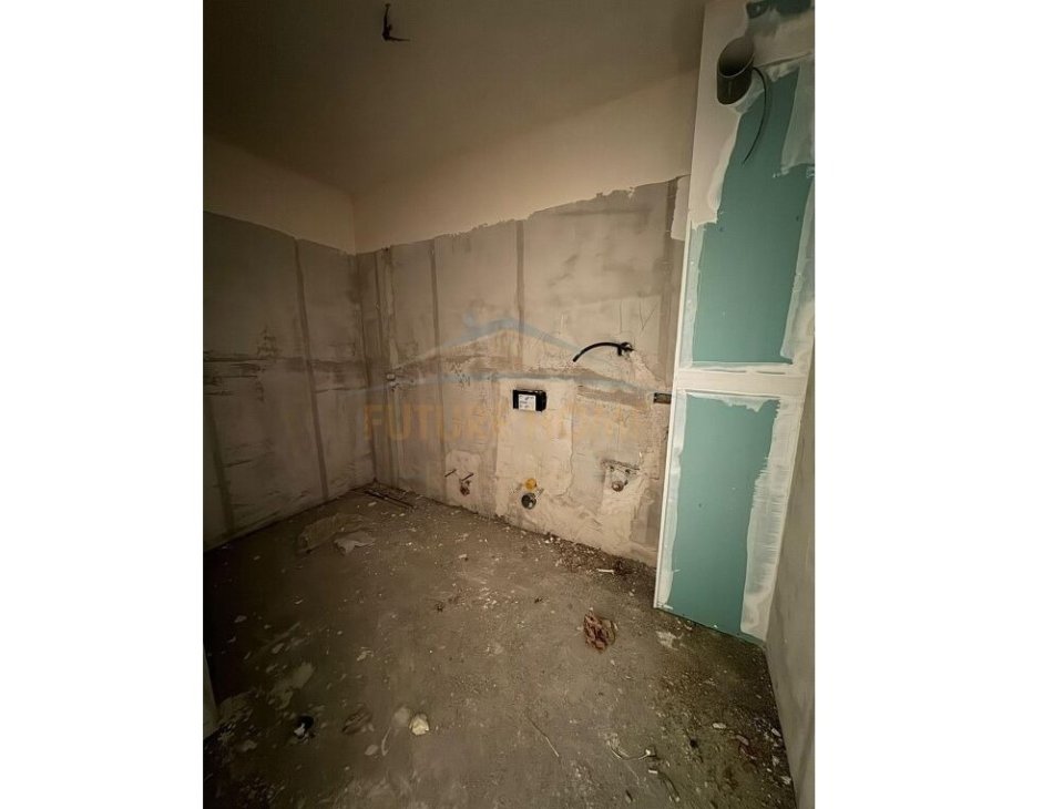 Tirane, shitet apartament 2+1 Kati 2, 107 m² 161.700 € (Jordan Misja)