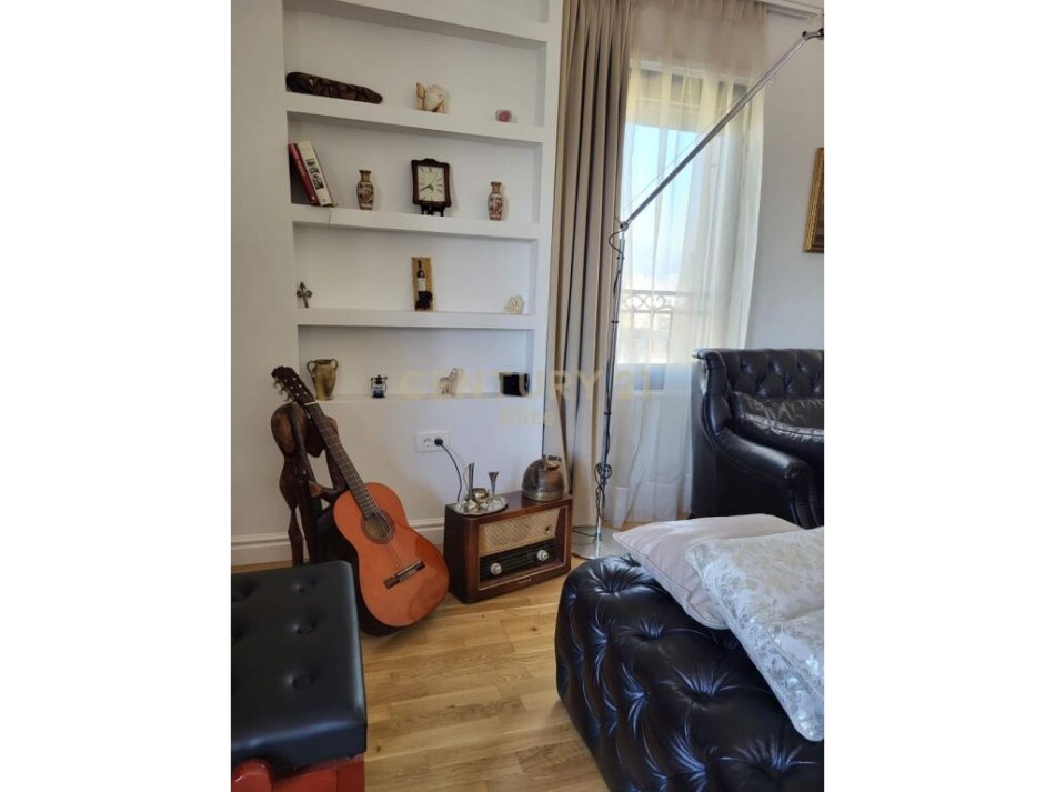 Tirane, shitet apartament 2+1 Kati 8, 103 m² 350.000 € (Bulevardi i Ri)
