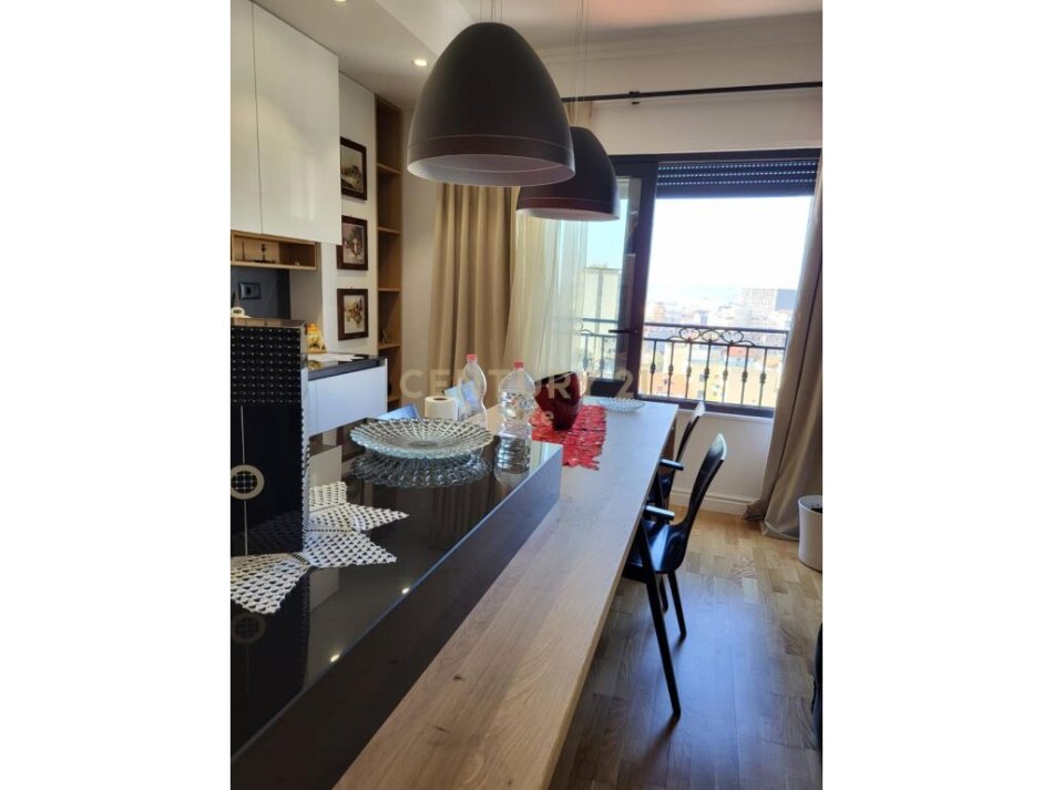 Tirane, shitet apartament 2+1 Kati 8, 103 m² 350.000 € (Bulevardi i Ri)