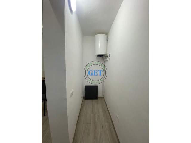 Durres, jepet me qera ambjent biznesi Kati 2, 75 m² 450 Euro (Qender)