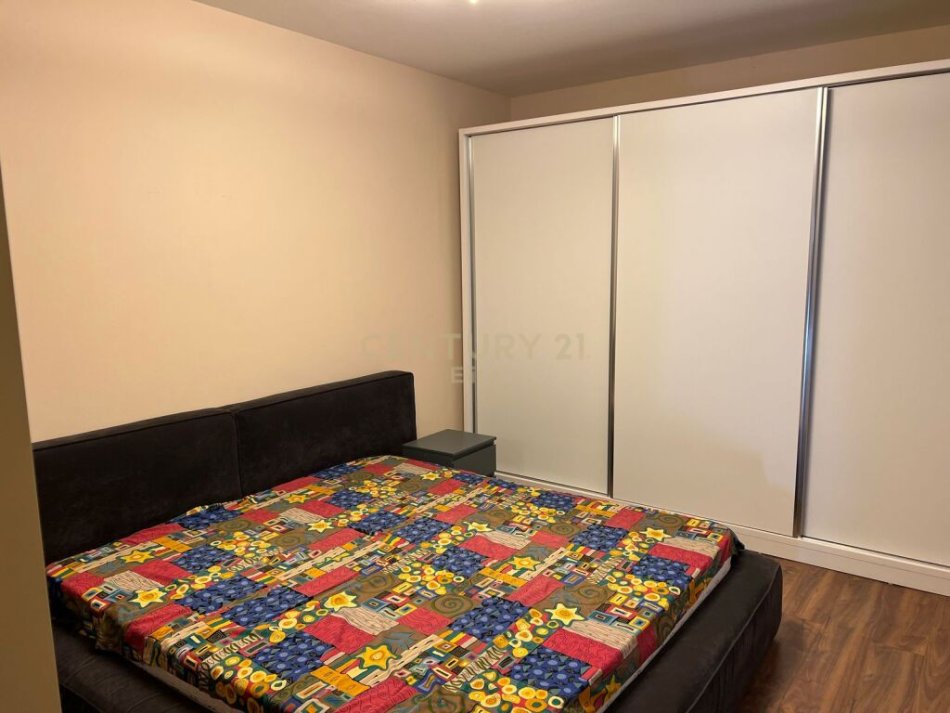 Tirane, shitet apartament 1+1 Kati 3, 63 m² 145.000 € (Kopshti Botanik)