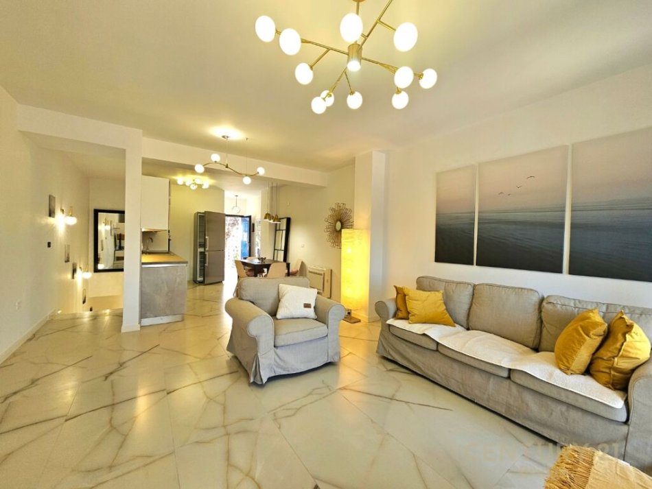 Tirane, jepet me qera apartament Dublex Kati 1, 126 m² 800 € (Kompleks Rezidencial Premium, Kodra e Diellit)