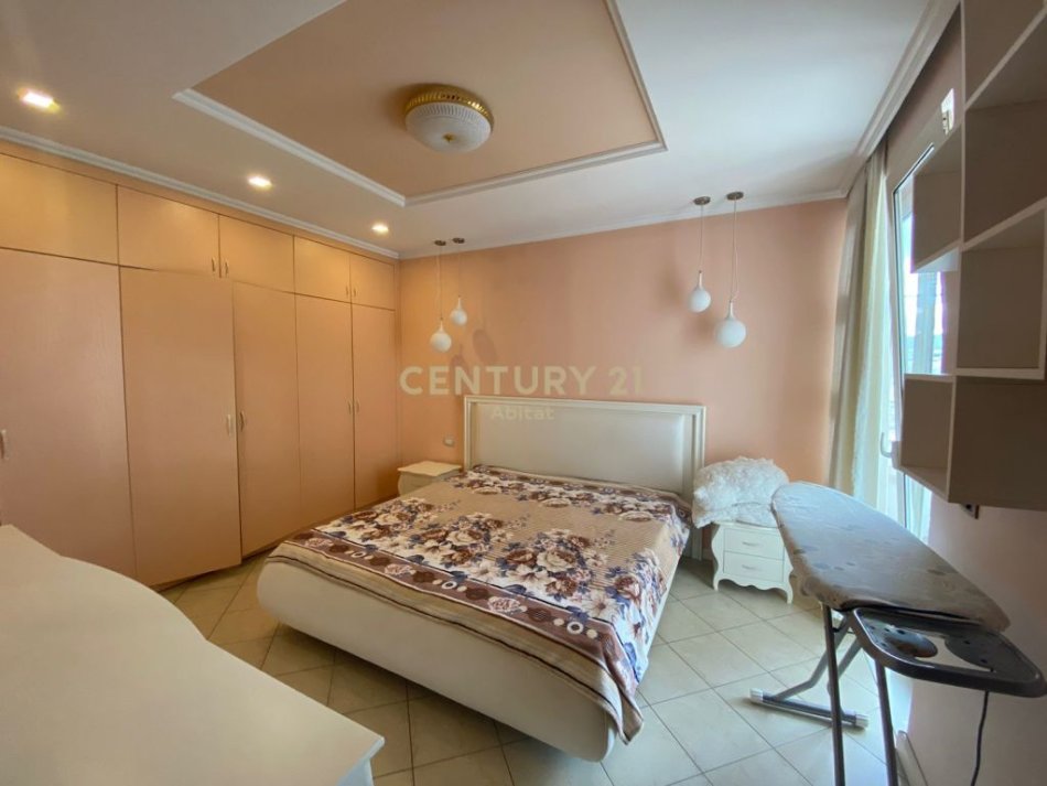Tirane, jepet me qera apartament 2+1 Kati 9, 105 m² 700 € (21 Djetori)