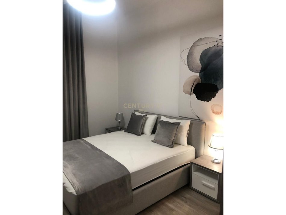 Tirane, jepet me qera apartament 1+1 Kati 5, 75 m² 1.100 € (Deliorgji)