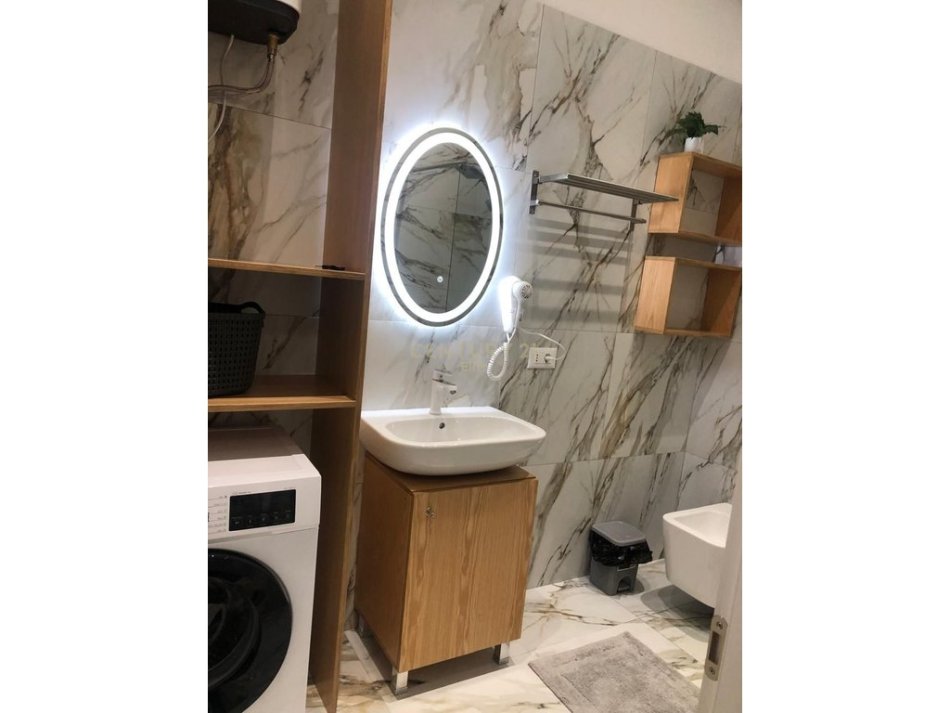 Tirane, jepet me qera apartament 1+1 Kati 5, 75 m² 1.100 € (Deliorgji)