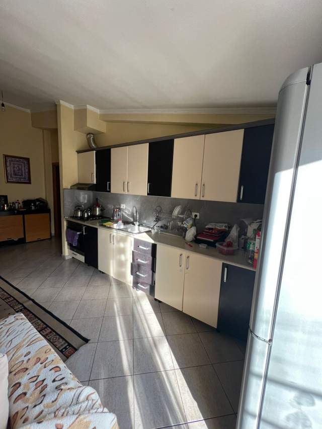Tirane, shitet apartament 2+1+BLK Kati 5, 95 m² 85.000 Euro (Rrapo Hekali)