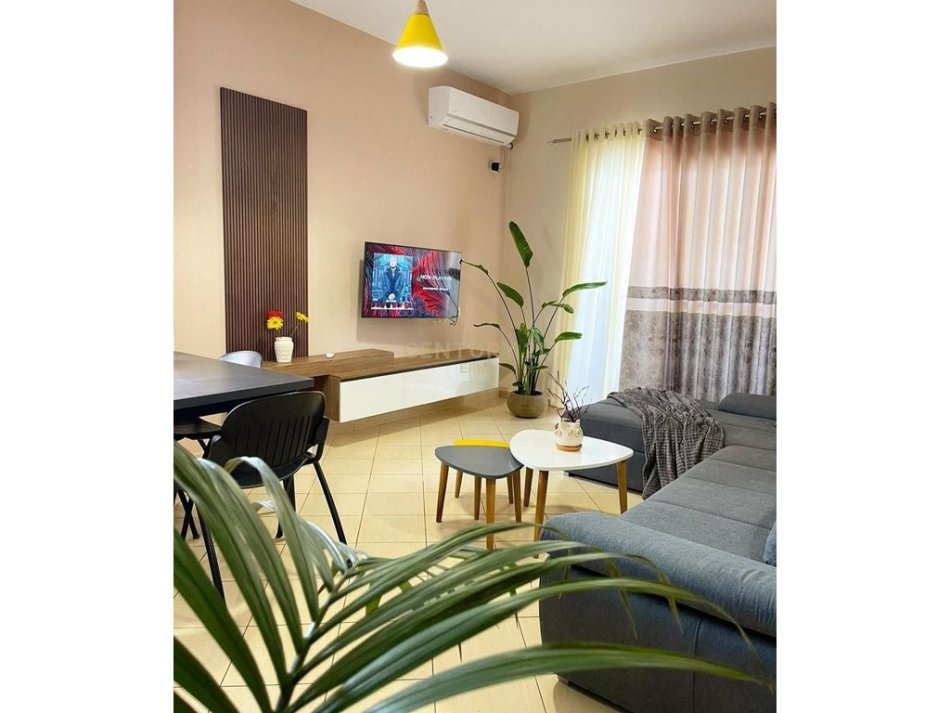 Tirane, jepet me qera apartament 1+1 Kati 1, 60 m² 550 € (Rruga Elbasanit)